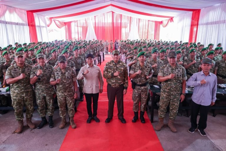 Kunker ke Tasikmalaya, Menhan Sjafrie Sjamsoeddin Tegaskan Prajurit TNI Jangan Sakiti Hati Rakyat