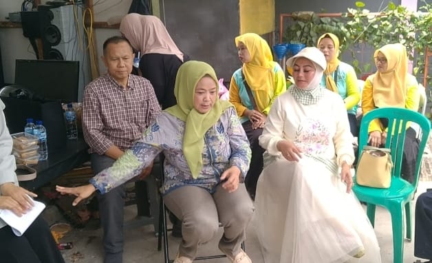 Atasi Masalah Sampah, Universitas Sangga Buana Hadirkan Alat Pengolah Plastik Jadi BBM di RW 09 Kelurahan Cikutra